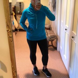 Lululemon long sleeve run pullover size 6